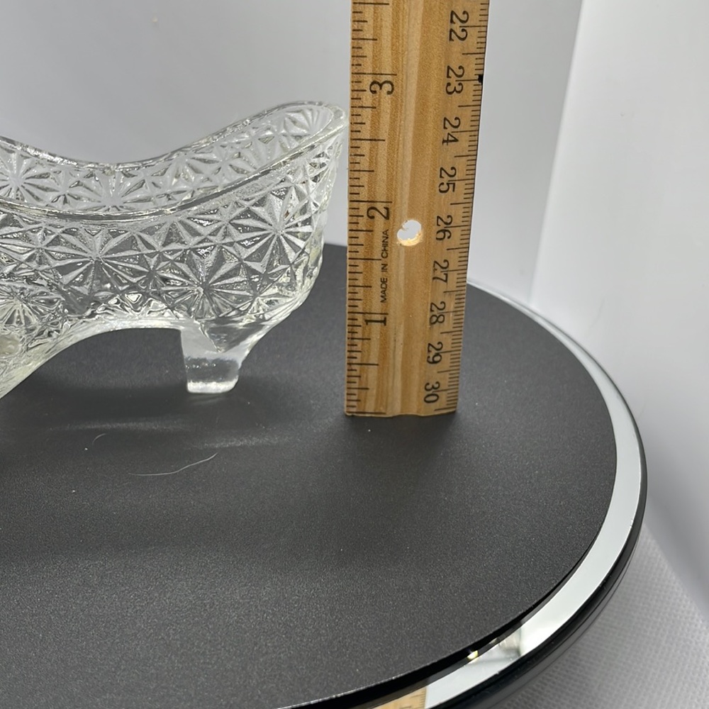 Vintage clear Glass button and Daisy shoe - Picture 7 of 8